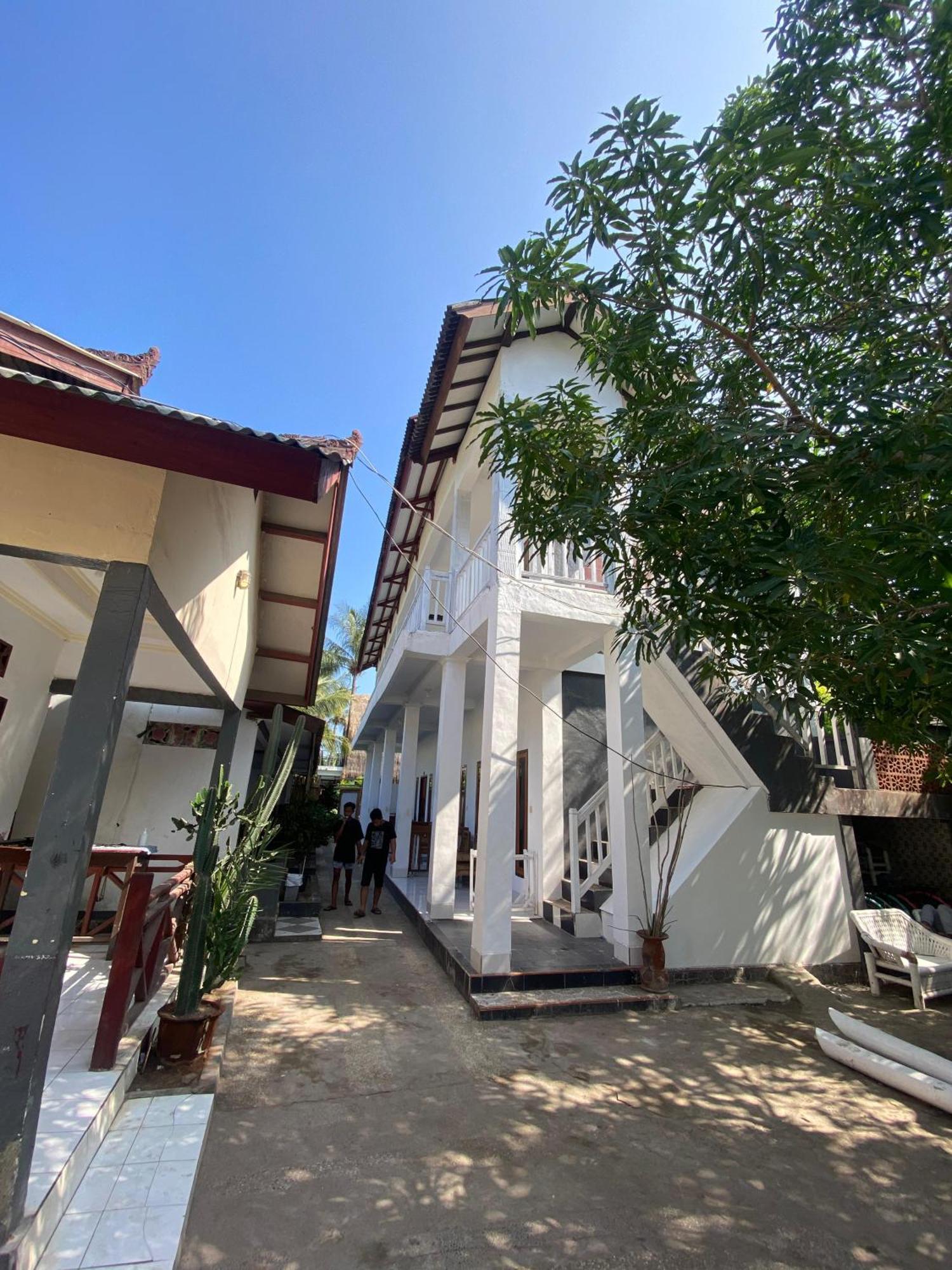 Bale Sunrise Otel Gili Trawangan Dış mekan fotoğraf