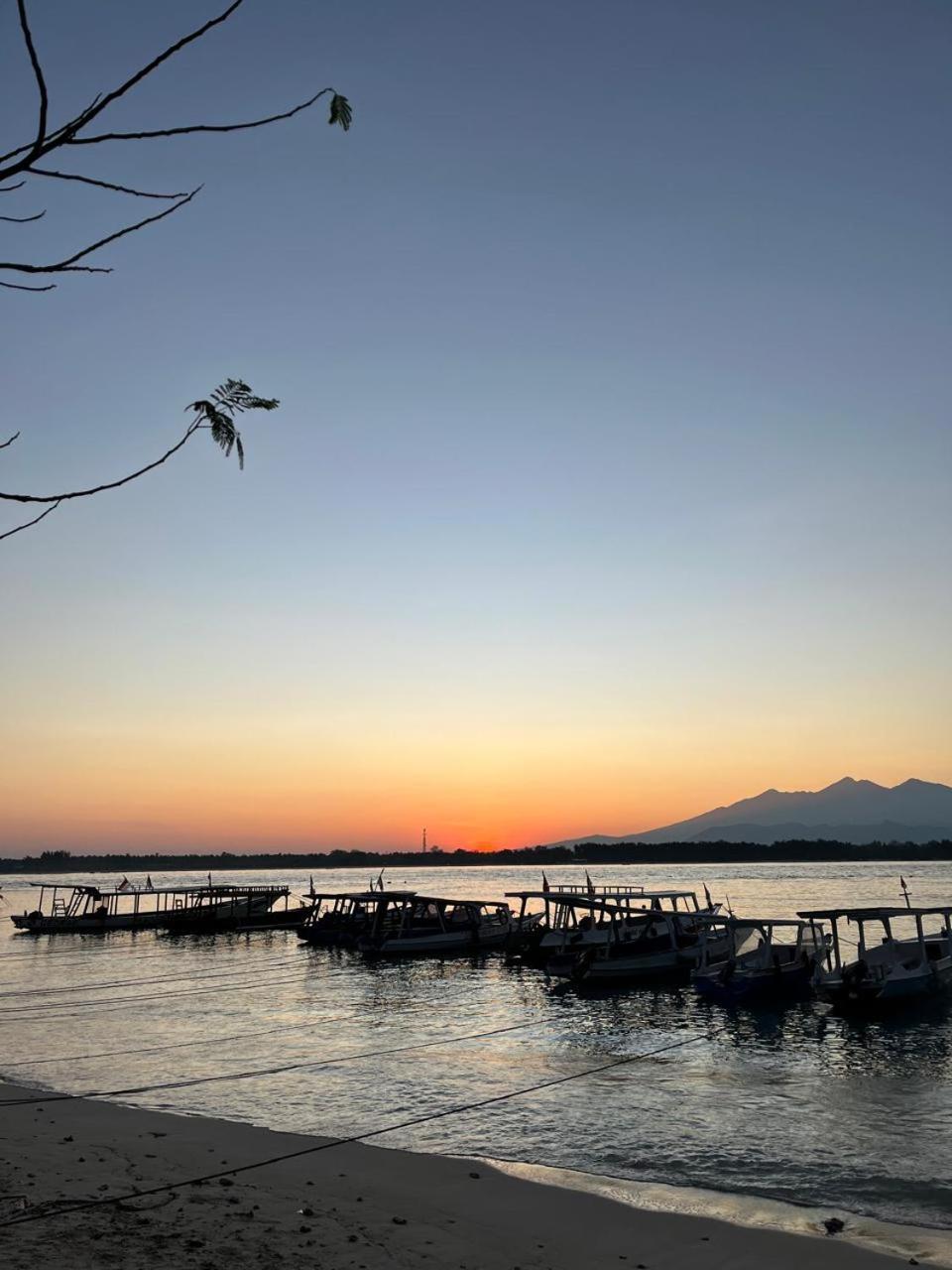 Bale Sunrise Otel Gili Trawangan Dış mekan fotoğraf