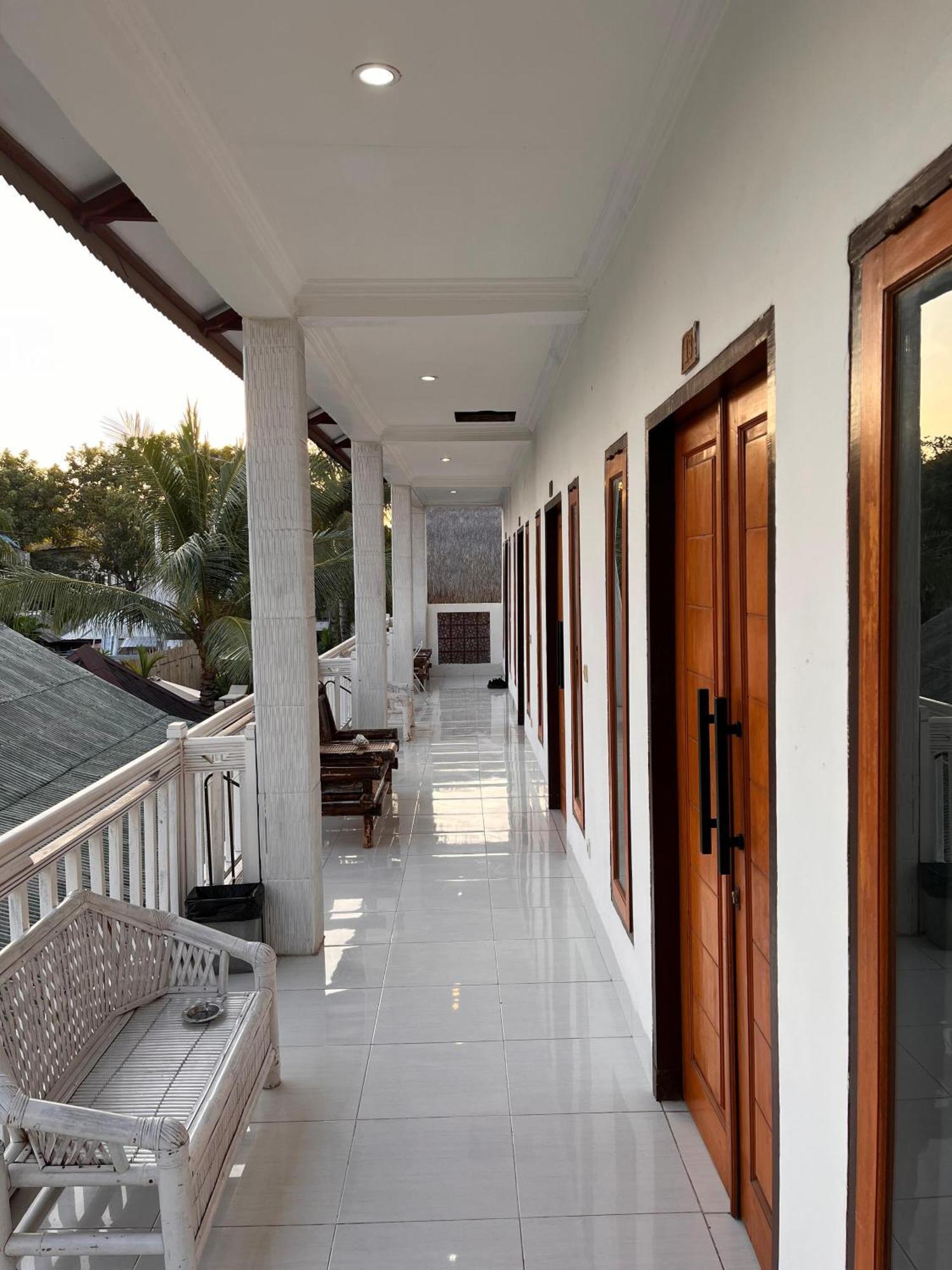 Bale Sunrise Otel Gili Trawangan Dış mekan fotoğraf